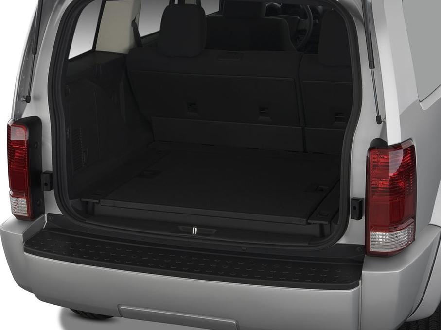 Dodge Nitro (Baujahr 2009) SE 5 Türen Kofferraum