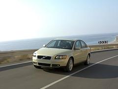 Vergleich: Volvo S40 Diesel vs. Benziner - Kopf oder Herz?
