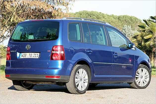 Auch mit 170 PS wird der Touran natürlich kein Sportwagen, fährt sich aber ganz schön flott