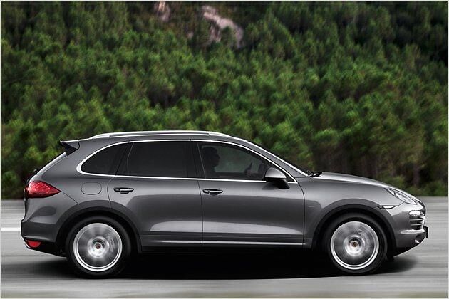 Aus der Entfernung kaum zu erkennen: Der "diesel"-Schriftzug hinter dem vorderen Kotflügel