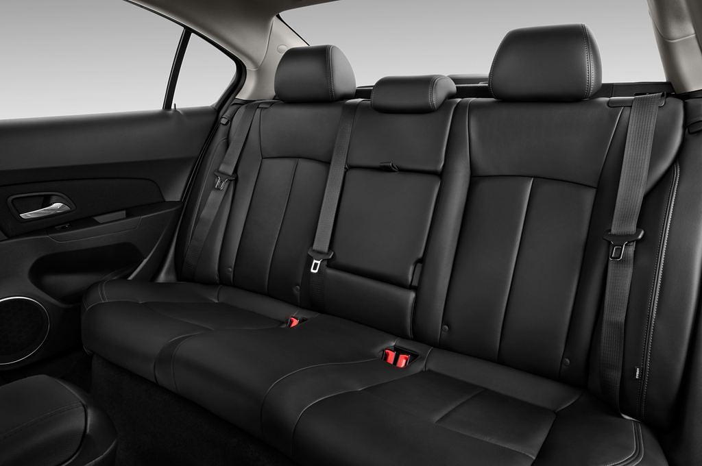Chevrolet Cruze (Baujahr 2010) LT 4 Türen Rücksitze