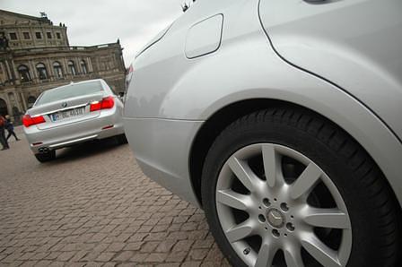 BMW 730d vs Mercedes-Benz S 320 CDI