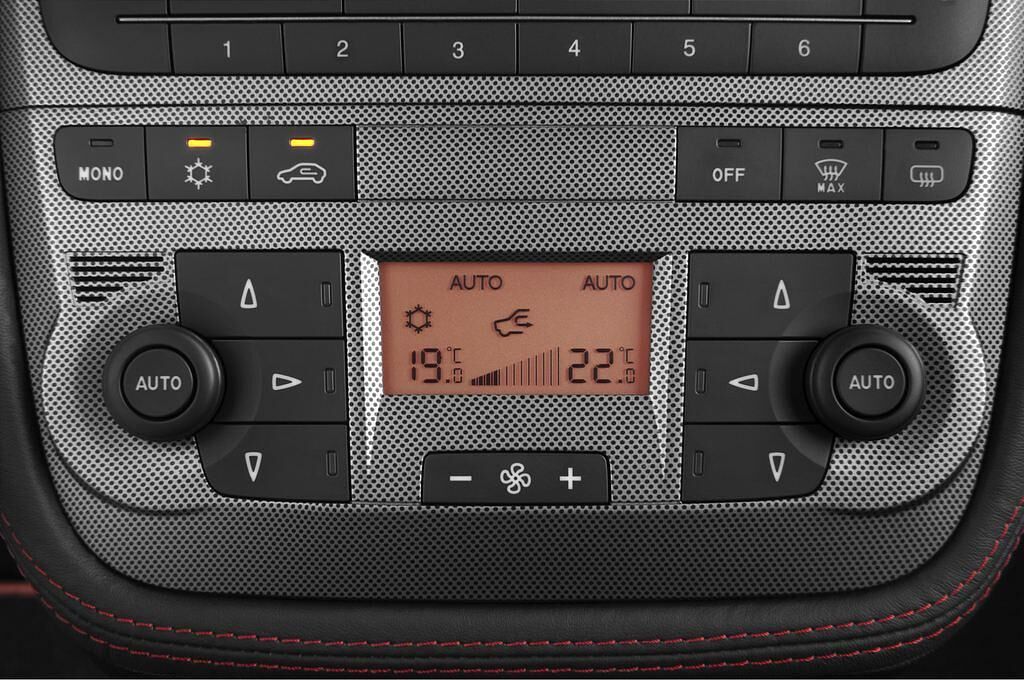 FIAT Punto (Baujahr 2009) Abarth 3 Türen Temperatur und Klimaanlage