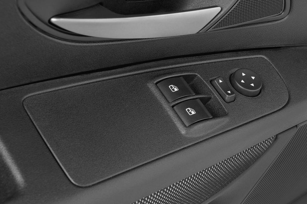 FIAT Punto (Baujahr 2009) - 3 Türen Bedienungselemente Tür