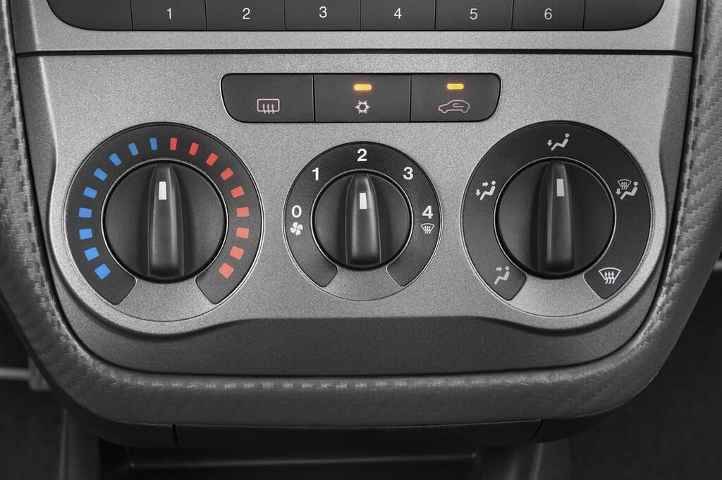 FIAT Punto (Baujahr 2009) - 5 Türen Temperatur und Klimaanlage