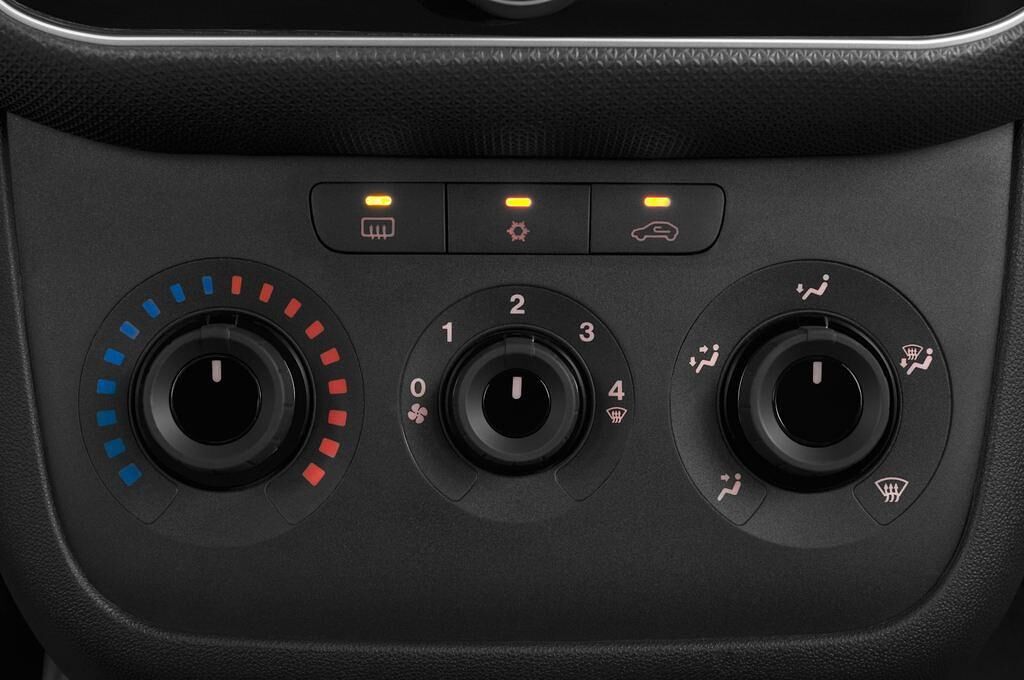 FIAT Punto (Baujahr 2014) Pop 5 Türen Temperatur und Klimaanlage