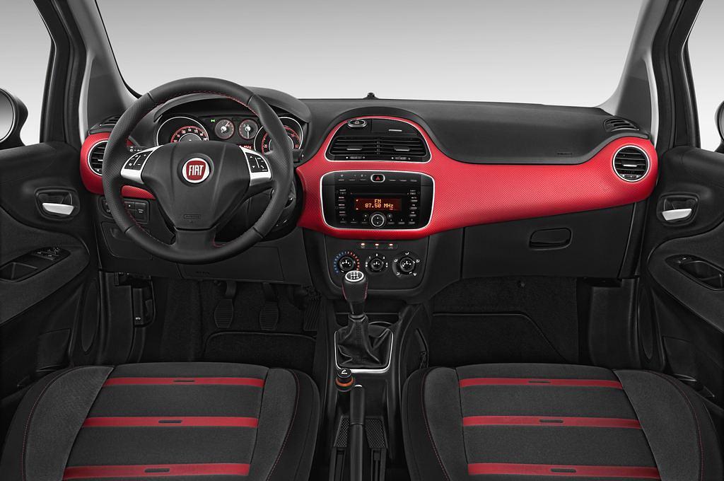 FIAT Punto Evo (Baujahr 2011) Dynamic 3 Türen Cockpit und Innenraum