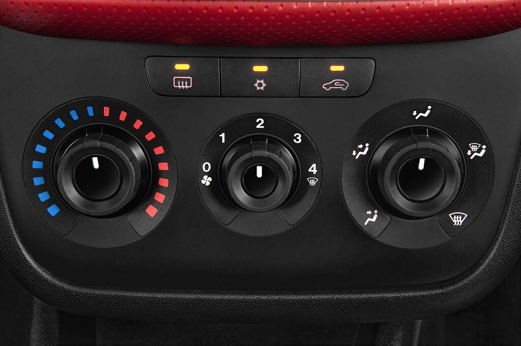 FIAT Punto Evo (Baujahr 2011) Dynamic 3 Türen Temperatur und Klimaanlage