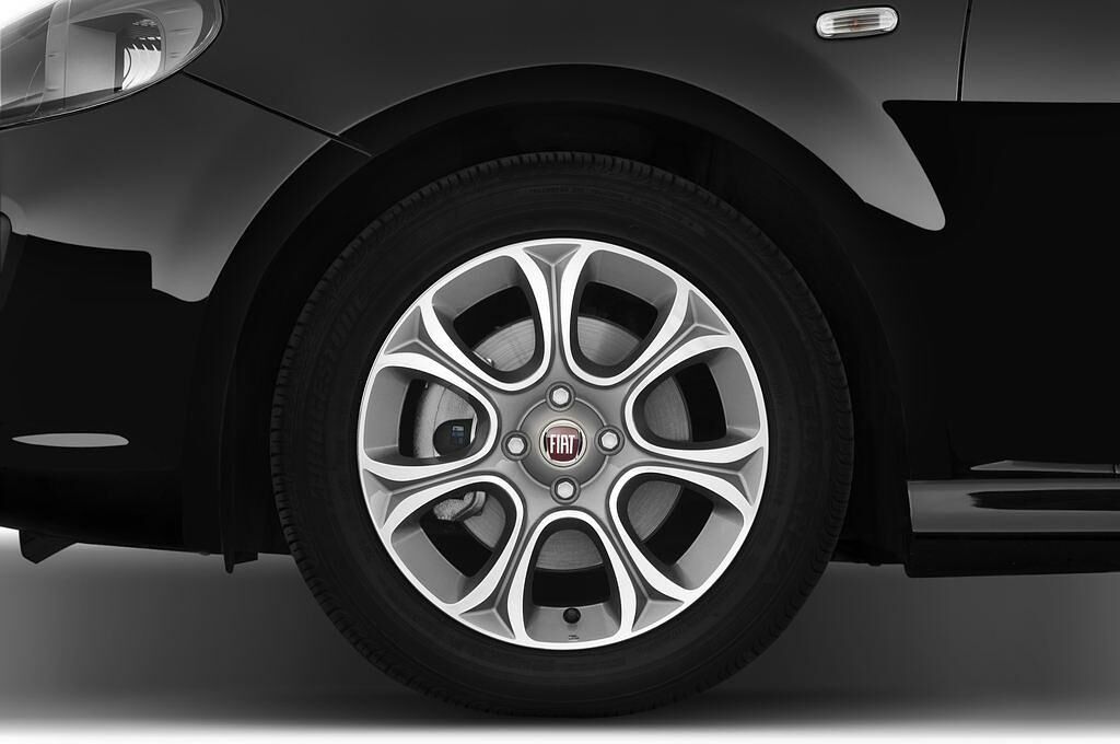 FIAT Punto Evo (Baujahr 2011) Dynamic 3 Türen Reifen und Felge