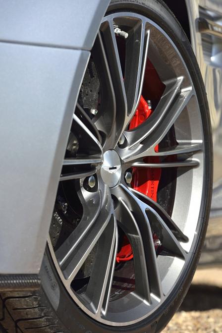 Aston Martin Vanquish