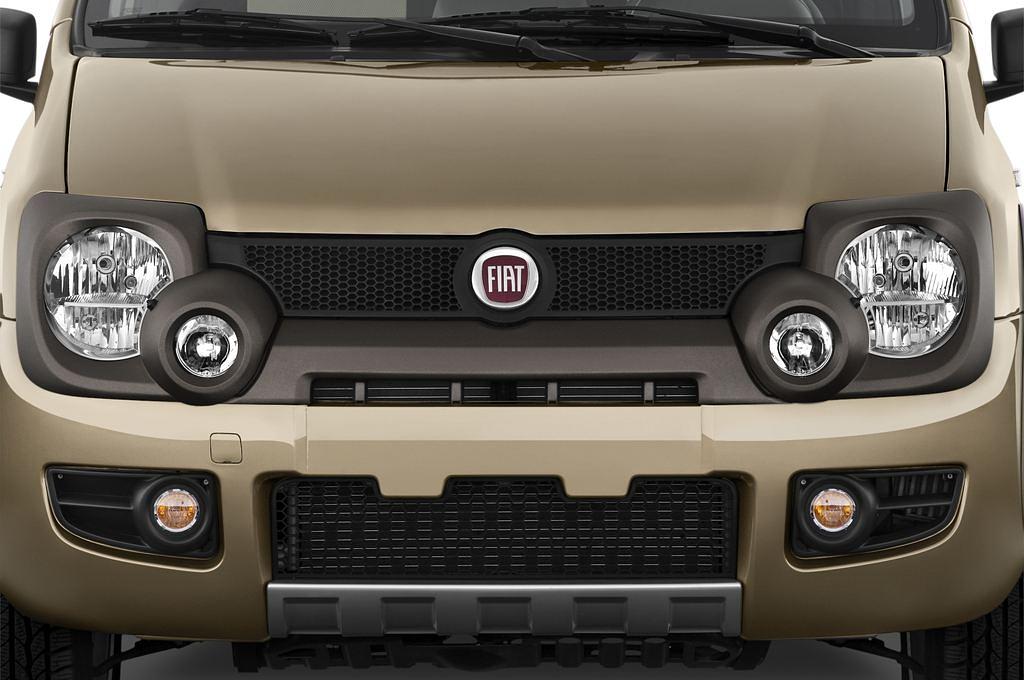 FIAT Panda (Baujahr 2010) Cross 5 Türen Kühlergrill und Scheinwerfer