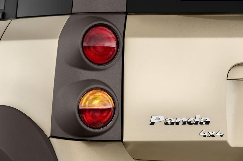 FIAT Panda (Baujahr 2010) Cross 5 Türen Rücklicht