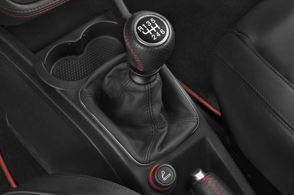 FIAT Punto (Baujahr 2009) Abarth 3 Türen Schalthebel