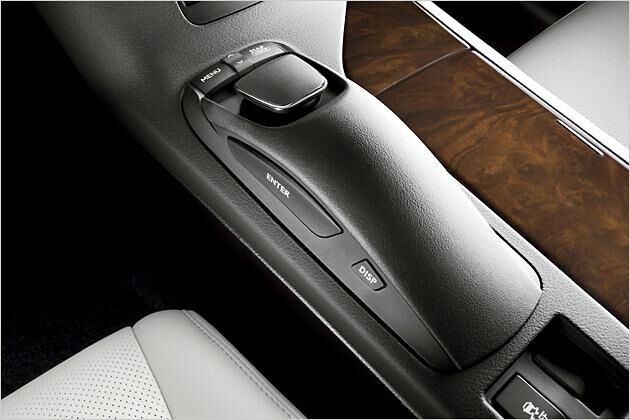 Die neue Bedieneinheit für das Navigationssystem hört auf den Namen "Remote Touch"