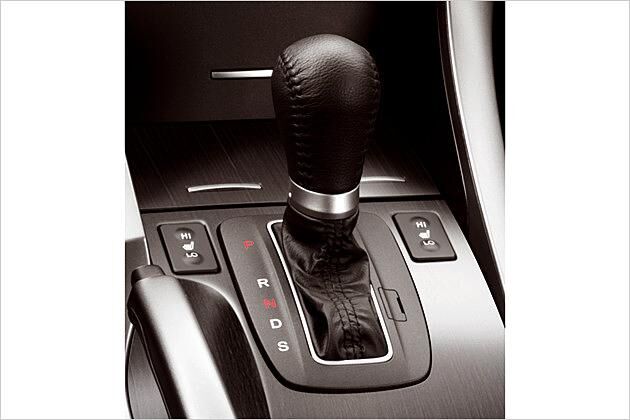 Die neue Automatik hat nur fünf Gangstufen - doch in der Mittelklasse ist das gang und gäbe