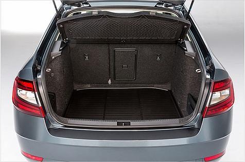 Selbst in der Limousine ist ordentlich Platz