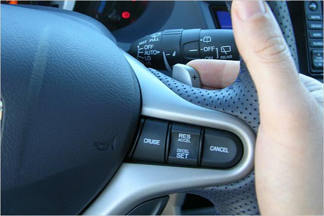 ... auch manuell via Paddles am Lenkrad schalten