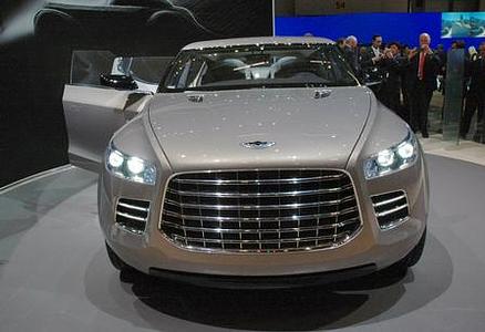 Faszination: Aston Martin Lagonda - Elefant im Porzellanladen