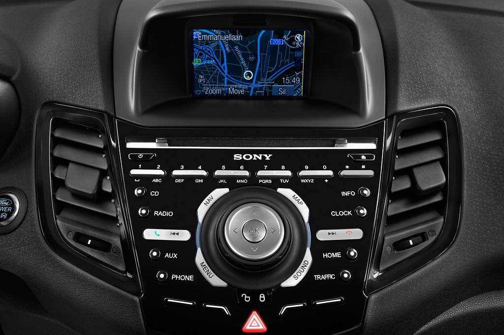 Ford Fiesta (Baujahr 2014) 1,6 Ecoboost St 3 Türen Radio und Infotainmentsystem