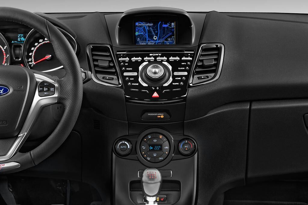 Ford Fiesta (Baujahr 2014) 1,6 Ecoboost St 3 Türen Mittelkonsole