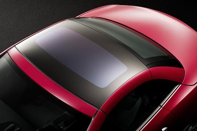 Das Dach lässt sich auch lichtundurchlässig schalten