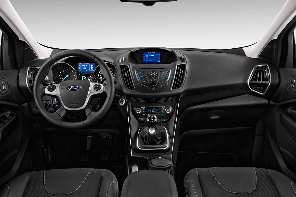 Ford Kuga (Baujahr 2013) Trend 5 Türen Cockpit und Innenraum