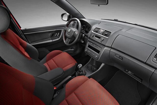 Der Innenraum ist nun sportlicher gestaltet