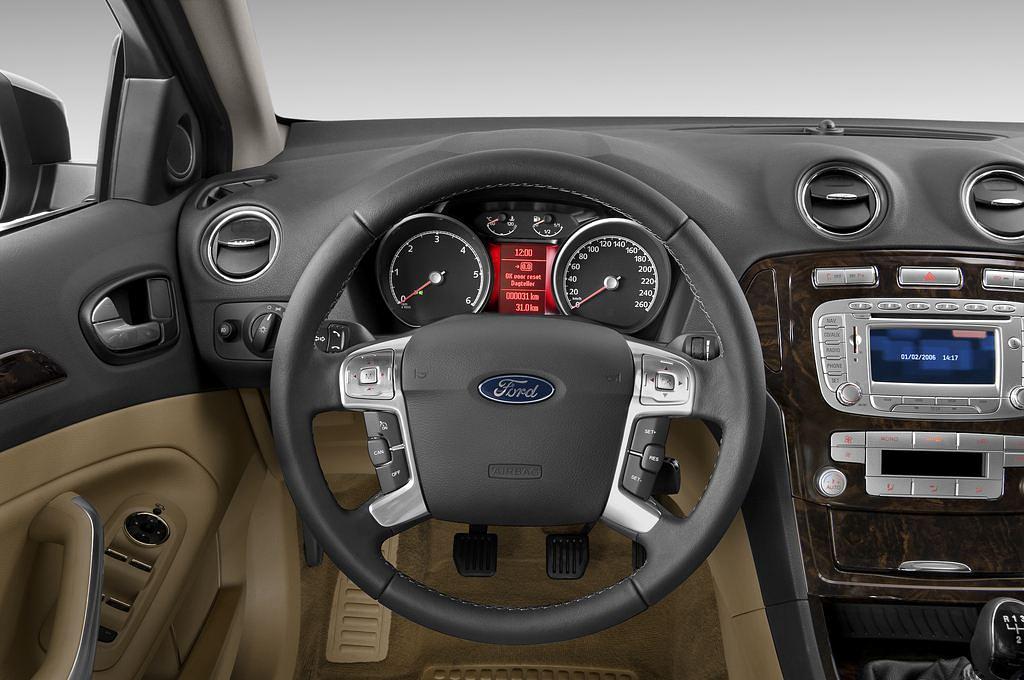 Ford Mondeo (Baujahr 2010) Ghia 5 Türen Lenkrad