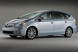 Toyota Prius v - Der Ur-Hybrid wird zur Familie