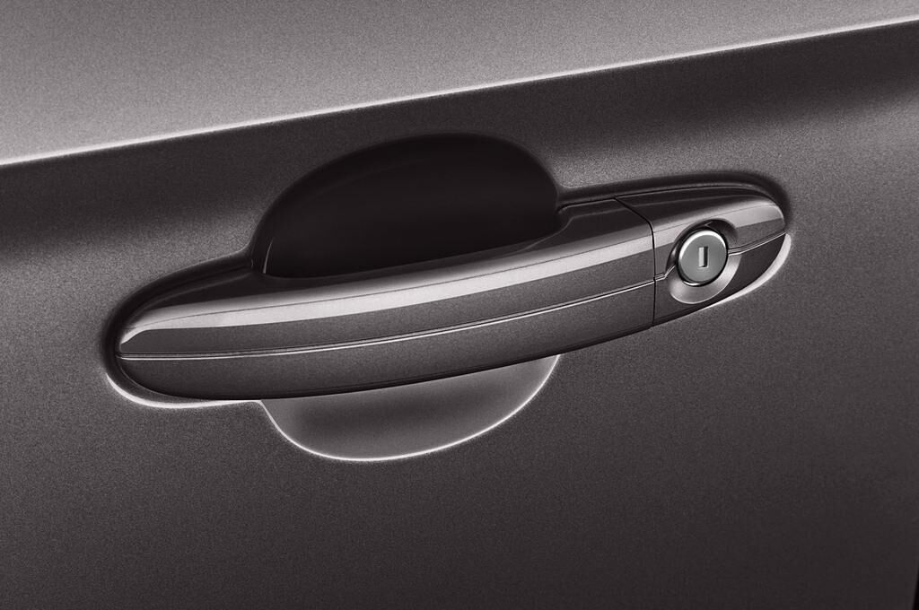 Ford Mondeo (Baujahr 2014) Trend 5 Türen Türgriff