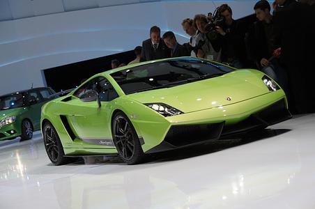 Lamborghini Gallardo LP 570-4 Superleggera: Leichter und stärker