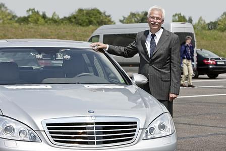 Mercedes-Benz Ausweichassistent: Entwickler Armin Joops