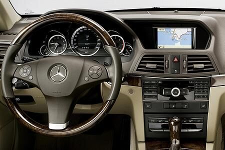 Mercedes: Drei Jahre kostenloses Kartenupdate für Comand APS