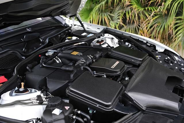 Das V12-Biturbo-Triebwerk erreicht mit den Veränderungen das maximale Drehmoment bei 2.100 Umdrehungen