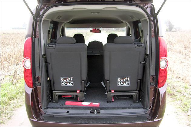 Werden alle sieben Plätze benötigt, bleibt nicht mehr viel Platz für Gepäck