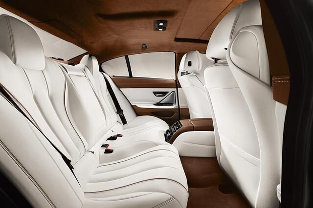 Das Gran Cabrio ist als 4+1-Sitzer ausgelegt