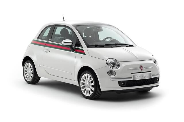 Schwarz-Weiß-Malereien: Fiat 500 by Gucci
