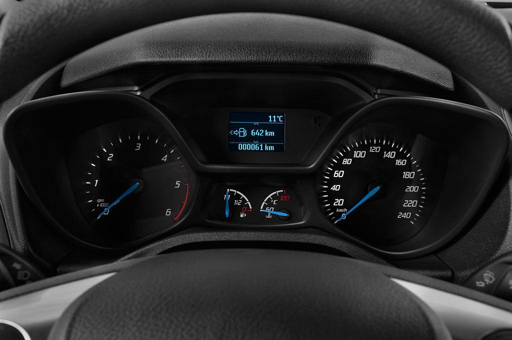 Ford Transit Connect (Baujahr 2014) Trend 5 Türen Tacho und Fahrerinstrumente