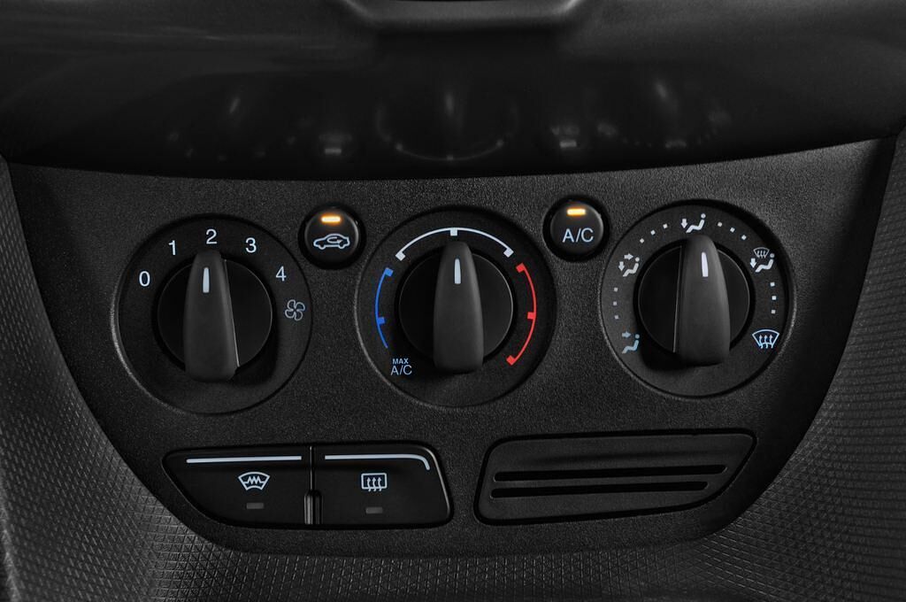 Ford Transit Connect (Baujahr 2014) Trend 5 Türen Temperatur und Klimaanlage