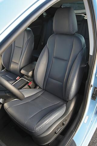 Der i30 zeichnet sich durch eine prononcierte Keilform mit kräftig ausgeformten Vorderkotflügeln aus