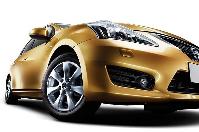 Der neue Tiida trifft mit einer Länge von 4,30 Metern wieder ziemlich exakt die Golf-Klasse