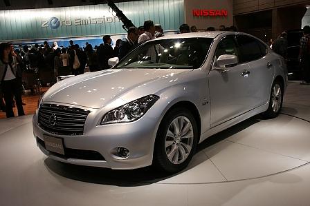 Infiniti M - Japanisches Vorauskommando