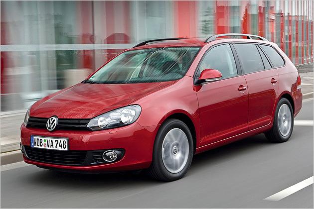 Im Bild: Das Basismodell Trendline ohne Chrom im Grill