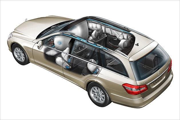 Bis zu elf Airbags schützen die Passagiere im T-Modell