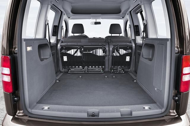 Beim Platzangebot schlägt der Caddy den Touran deutlich