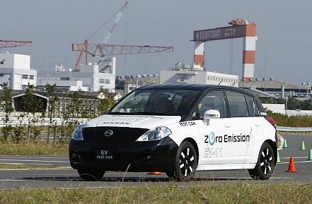 Nissan Leaf - Feigenblatt im Tarnanzug