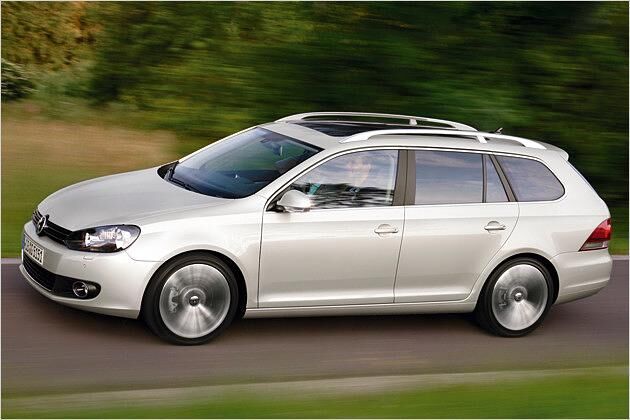 Markanteste Neuerung ist die Frontpartie im Stil des Golf VI