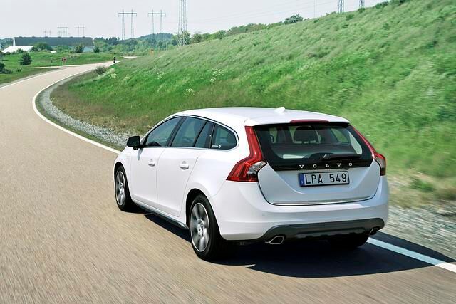 Geladen werden kann die Batterie unter anderem an einer Steckdose