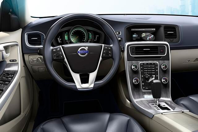 Der Volvo hat noch einen ganz konventionellen Motor an Bord