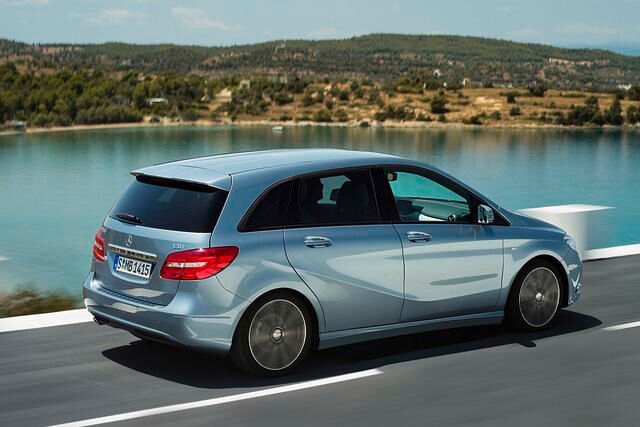 Vier Motorvarianten bietet Mercedes zum Start an